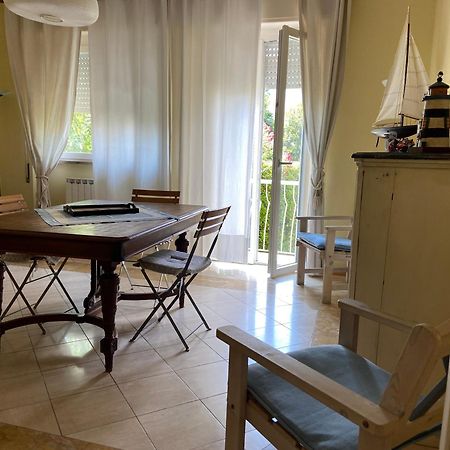 Appartamento Stella Marina A Due Passi Dal Mare E Dal Centro Marina Di Carrara Zewnętrze zdjęcie